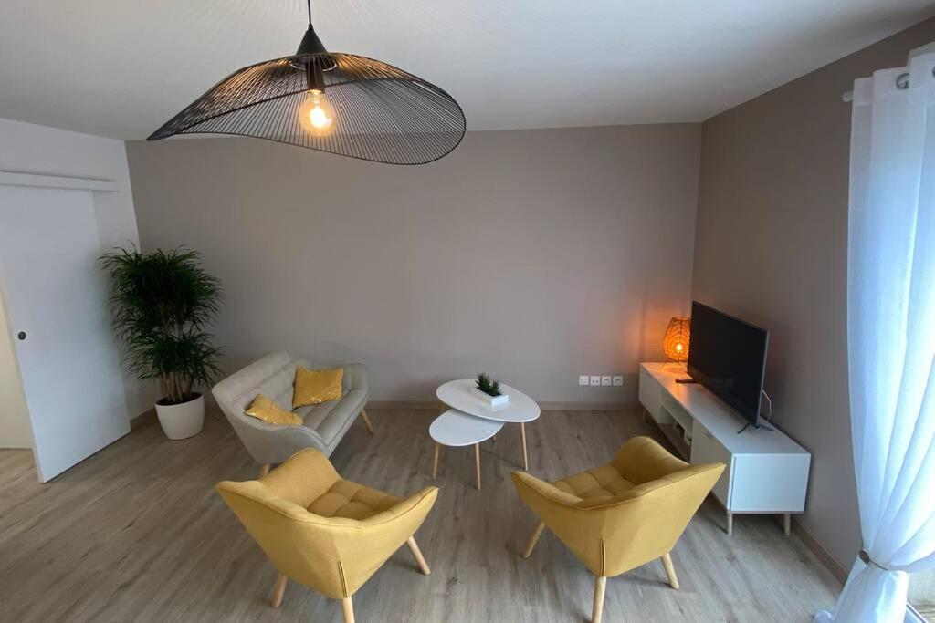 Appartement Maison En Duplex 80M² Jardin Terrasse Saint-Julien-les-Villas Kültér fotó